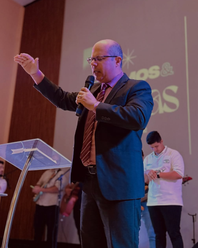 Pr. Anderson de Castro